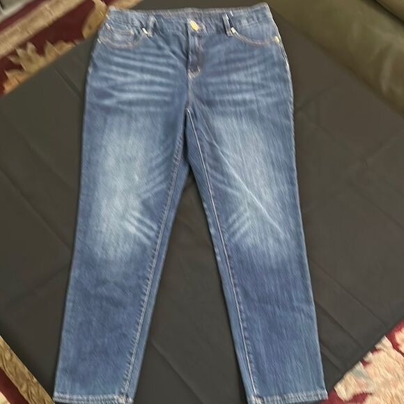 Chico’s So Slimming Classic Girlfriend Distressed  Women's Jeans Size Large-2 - Picture 1 of 12